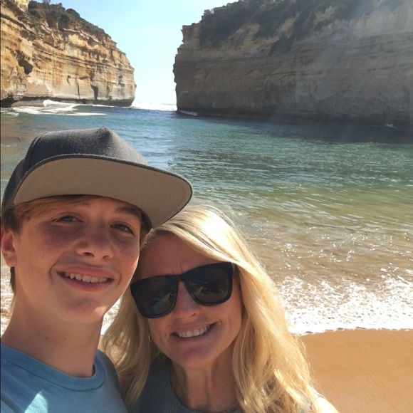 Meet your Posher, Kelly - Picture 2 of 2